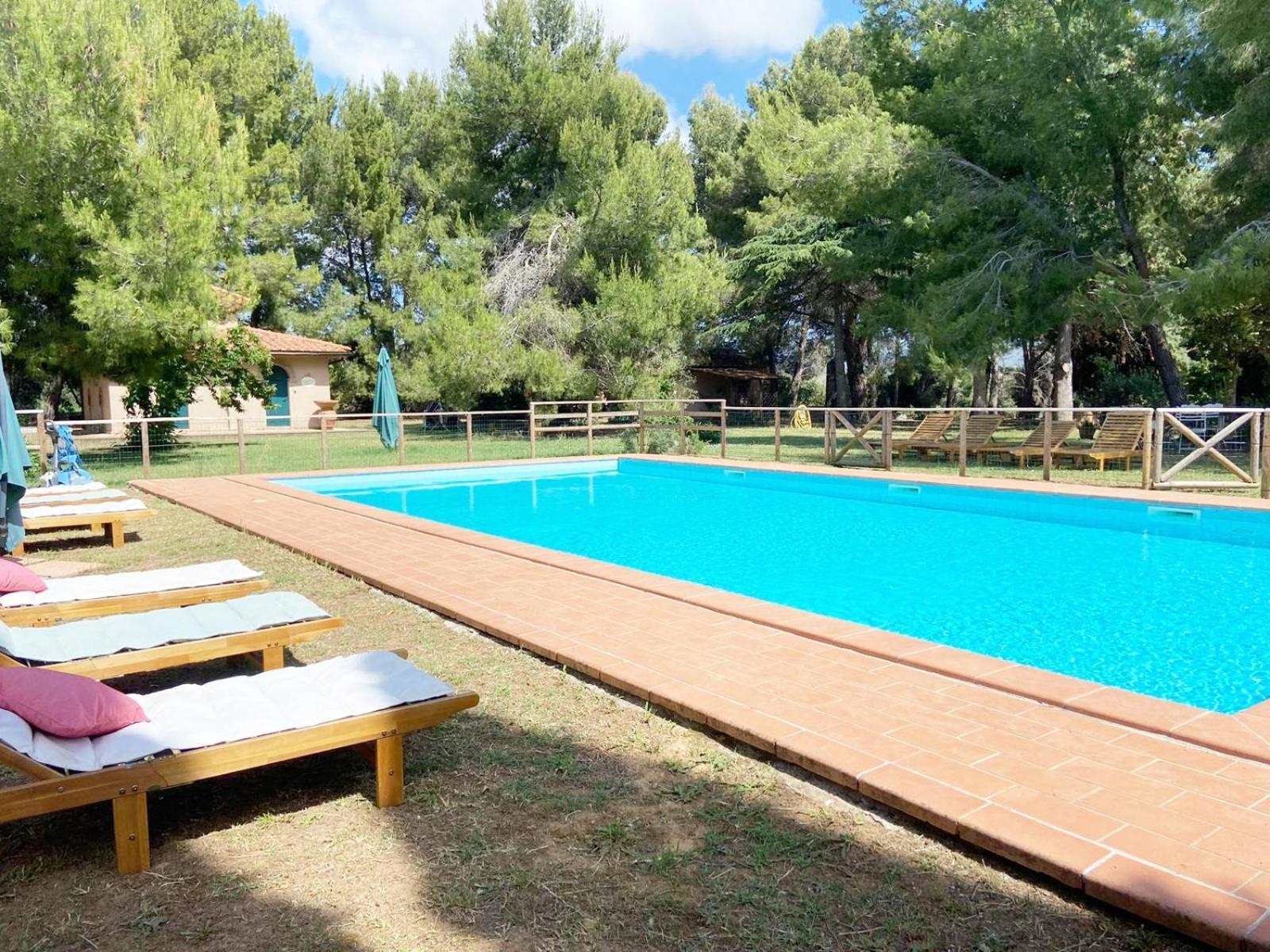 Relais Casale Il Poggetto - Oleandri By Zoom In Earth Lejlighed Cecina  Eksteriør billede